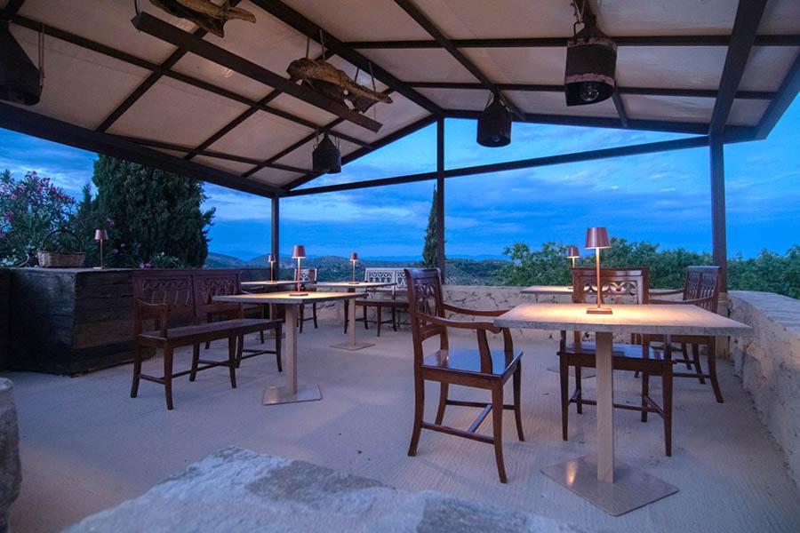 Petropoulakis Tower Hotel Gythio Bagian luar foto