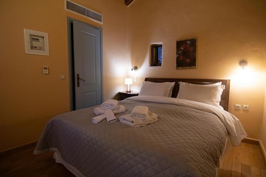 Petropoulakis Tower Hotel Gythio Bagian luar foto