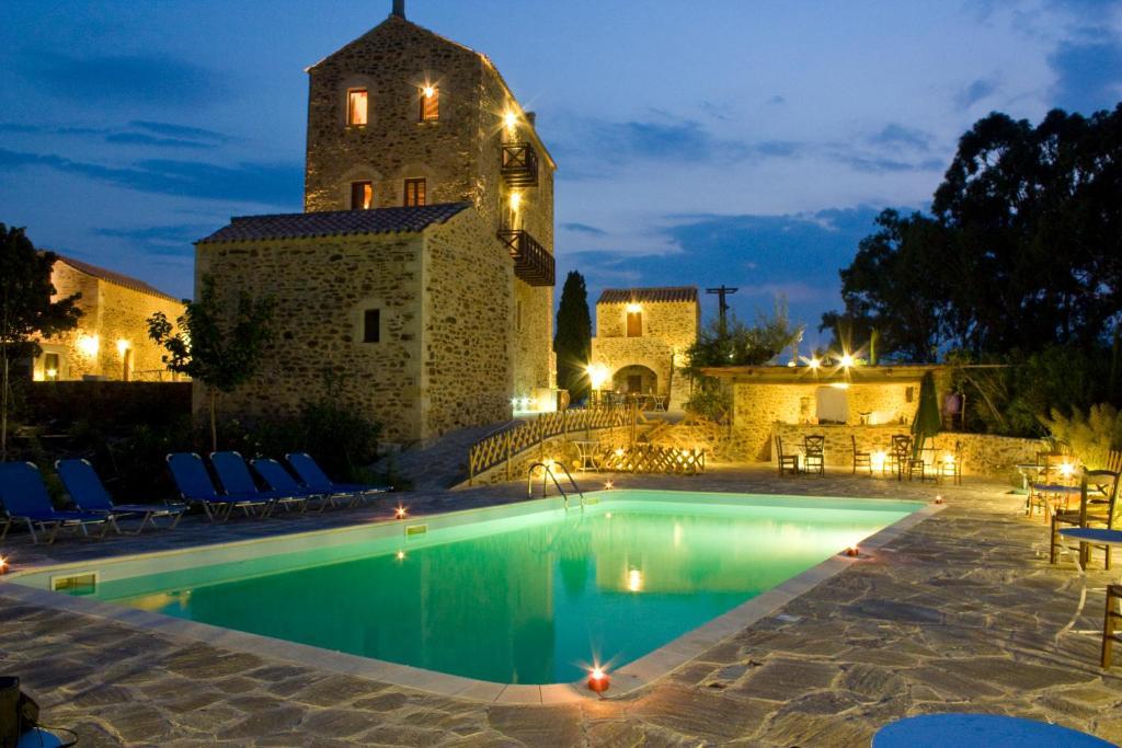 Petropoulakis Tower Hotel Gythio Bagian luar foto